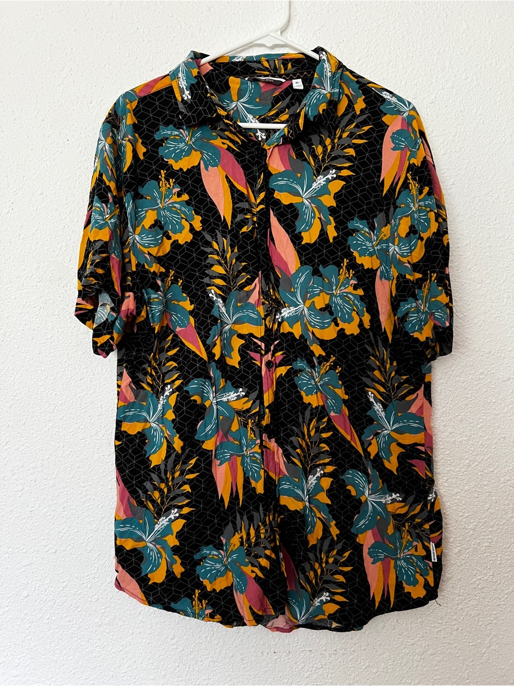 Depart West Men’s Tropical Hawaiian Button Up